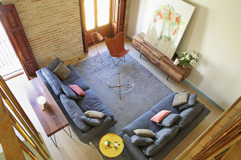 living-room-layout_060916_08-800x533